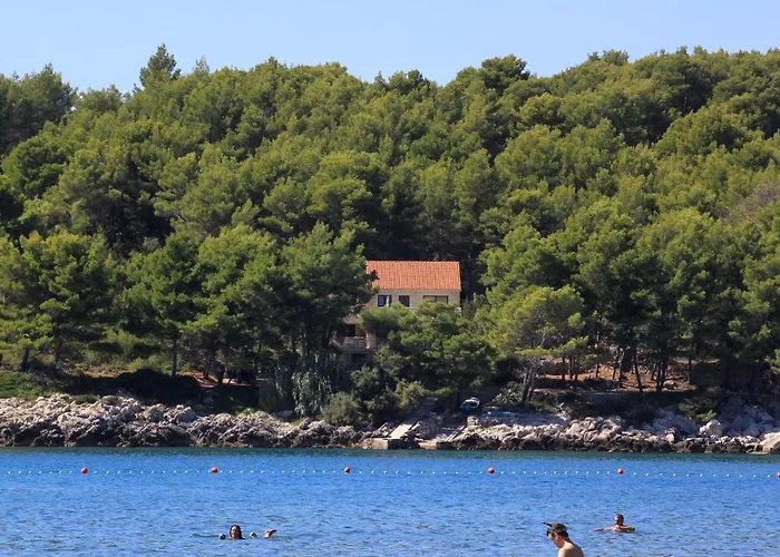 Seaside With A Swimming Pool Lumbarda, Korcula - 4404 Lumbarda