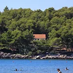 Seaside Apartments With A Swimming Pool Lumbarda - Korcula - 4404 Lumbarda