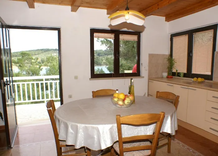 Seaside With A Swimming Pool Lumbarda, Korcula - 4404 公寓 *
